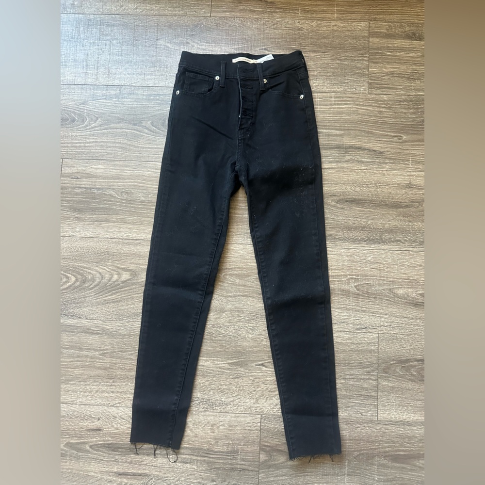 Levi skinny jeans